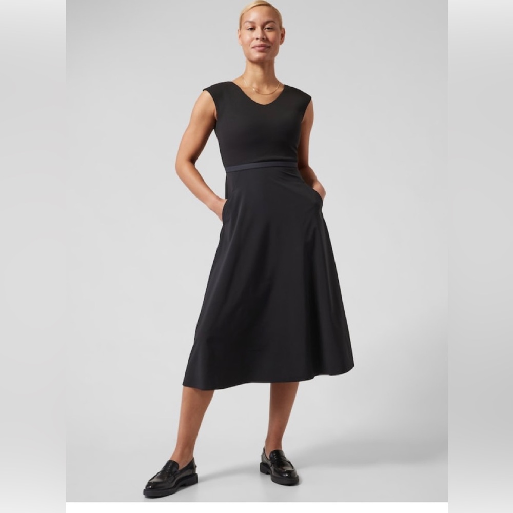 NWT Athleta Ryder Dress. Black. Large